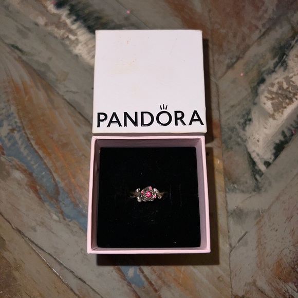 Pandora Jewelry - disney x pandora rose ring✨